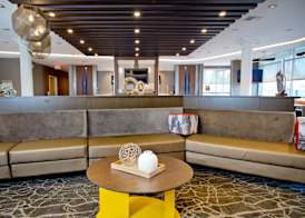 SpringHill Suites by Marriott West Sacramento 4