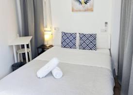 AYZ Joaquín Pol - Auto check-in property 2