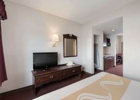 Quality Inn Grand Suites Bellingham 5