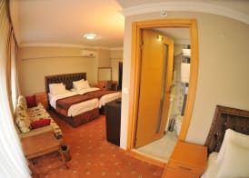 Palace Point Hotel 5