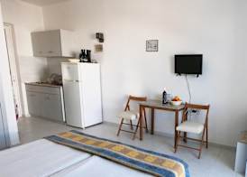 Lefteris Insta-worthy Studio With Balcony 5