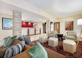 Best Western Plus Howe Inn 2