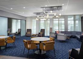 Courtyard by Marriott Lake City 2
