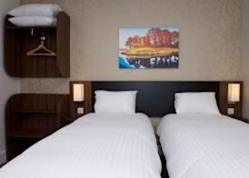 Chain Runner, Livingston by Marston's Inns 4