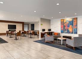 La Quinta by Wyndham Montgomery 4