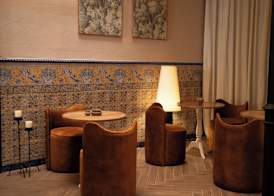 Honest Sevilla Hotel 2