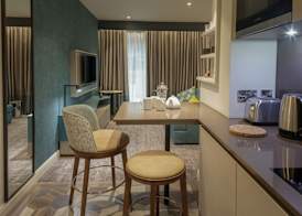 Staybridge Suites LONDON - HEATHROW BATH ROAD by IHG 4