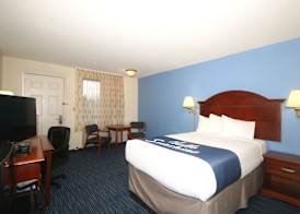 Days Inn by Wyndham Winston Salem North 4