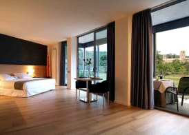 Hotel Món Sant Benet 5