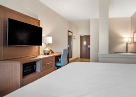 Comfort Suites Grandview - Kansas City 5