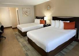 Stanford Inn & Suites Anaheim 4