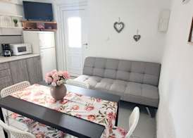 Apartments Villa Mavi, Novalja 3