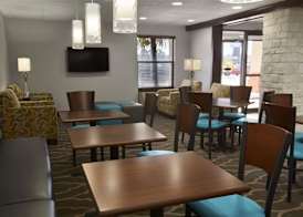Hotel Kinder Express Near Coushatta Resort 3