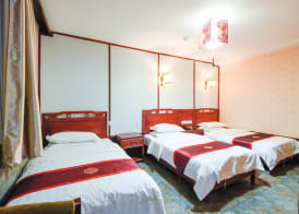 Qianmen Courtyard Hotel 3