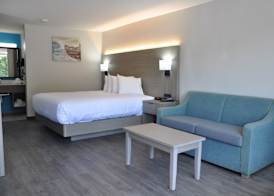 Clarion Greenville Airport Inn 4