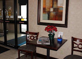 Holiday Inn Express & Suites KANSAS CITY-LIBERTY (HWY 152) by IHG 2