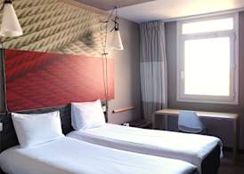 Ibis Irun 3
