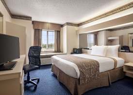Travelodge by Wyndham Fort Scott 5