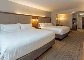 Holiday Inn Express & Suites MILWAUKEE NW – PARK PLACE by IHG 2