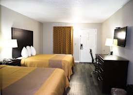 Days Inn by Wyndham Moulton 5