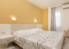 Apartments Amfora Plava Laguna 4