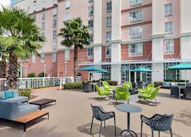 Hampton Inn & Suites Orlando Airport @ Gateway Village, FL 4
