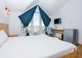 Laguna Boutique Hotel Bazaleti Lake 4