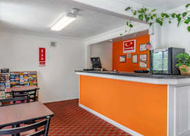Econo Lodge Lee - Great Barrington 5