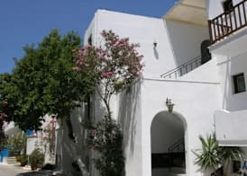 Avra Pension 4