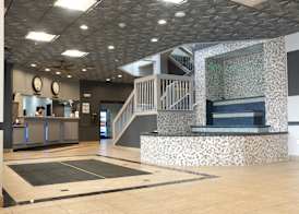 American Inn & Suites 2