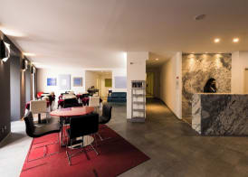 Alfama - Lisbon Lounge Suites 4