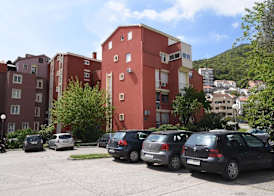 D&D Apartments 3 4