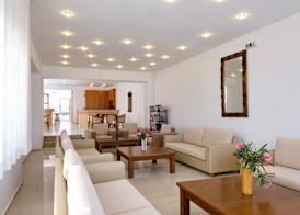 Niros Beachfront Aparthotel 4