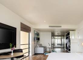Hotel Soleil Ha Long, Trademark Collection by Wyndham 4