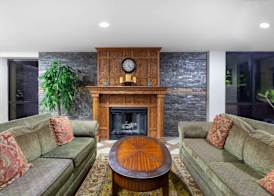 Baymont by Wyndham Elkhart 4