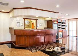 Comfort Suites Canton - Detroit 2