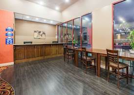 Days Inn by Wyndham Joplin 3