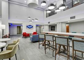 Hampton Inn Houston-Pearland 4