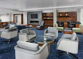 Courtyard by Marriott Manchester-Boston Regional Airport 2