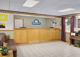 Days Inn by Wyndham Lake City I-75 2