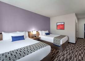 Microtel Inn & Suites by Wyndham College Station 5