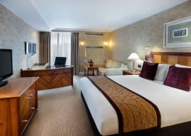 Crowne Plaza LONDON - HEATHROW by IHG 4