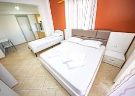 Ideal ApartHotel Saranda 4