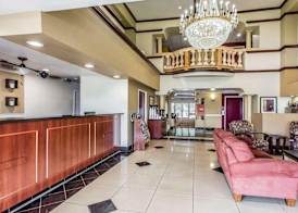 Comfort Suites Bakersfield 3