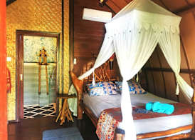 Kampung Meno Bungalows 2