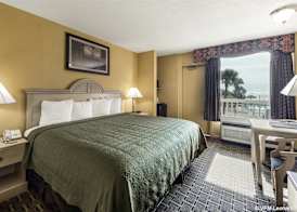 Quality Inn & Suites on the Beach Downtown 5