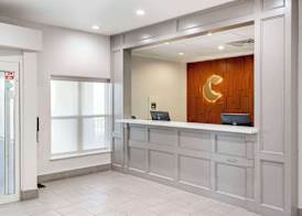 Comfort Inn & Suites Galveston Central Island near Pier 5