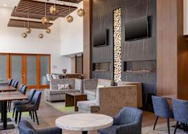 Hampton Inn & Suites by Hilton Windsor 3