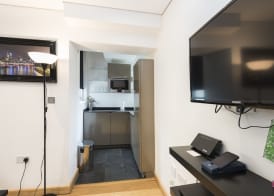 St Paul's by Excel Apartments 4