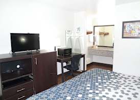 Travelodge by Wyndham North Charleston 3